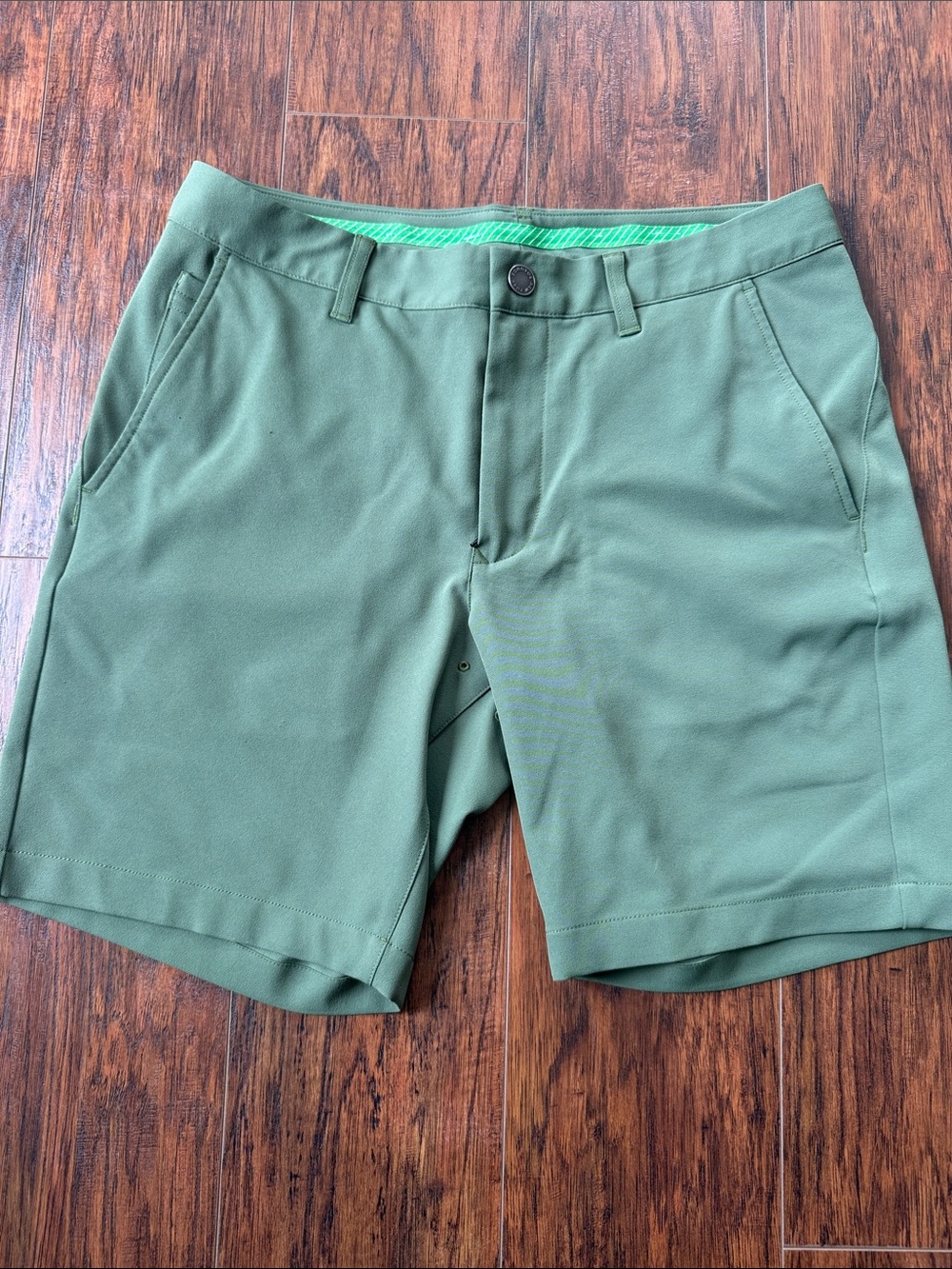 Bonobos Men's Olive Green Hybrid Stretch Shorts